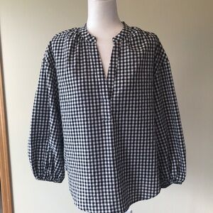 EUC a new day black and white gingham top with 3/4 sleeves a notched neckline 🍀